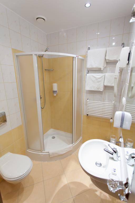 Hotel Twins II Warsawa Ruang foto