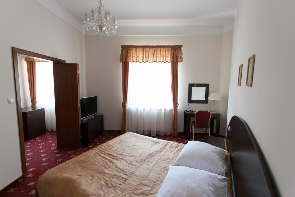 Hotel Twins II Warsawa Bagian luar foto