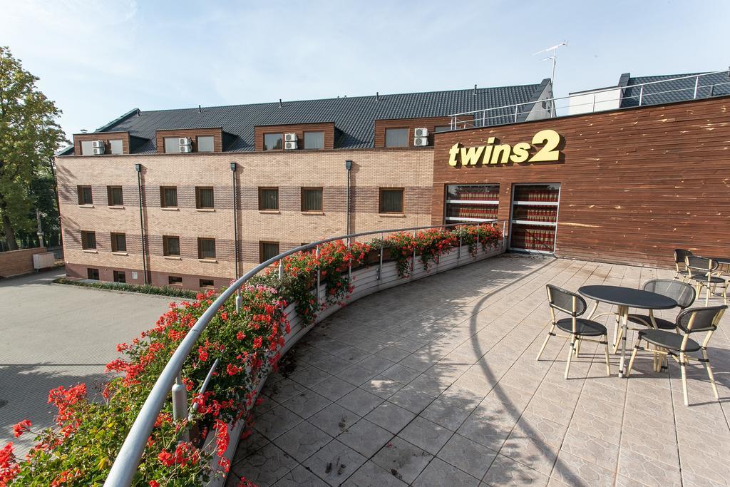 Hotel Twins II Warsawa Bagian luar foto